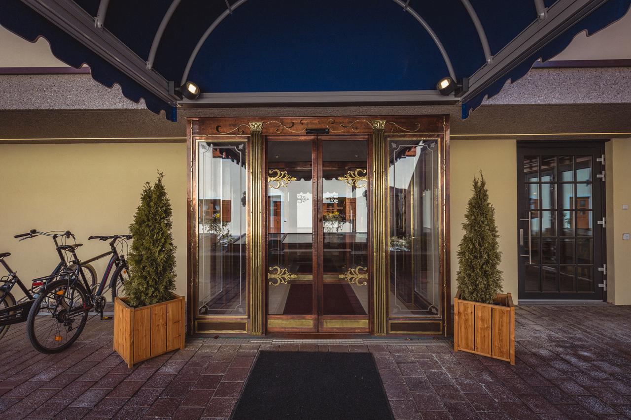 Hotel & Gaststaette Zum Erdinger Weissbraeu München Ngoại thất bức ảnh