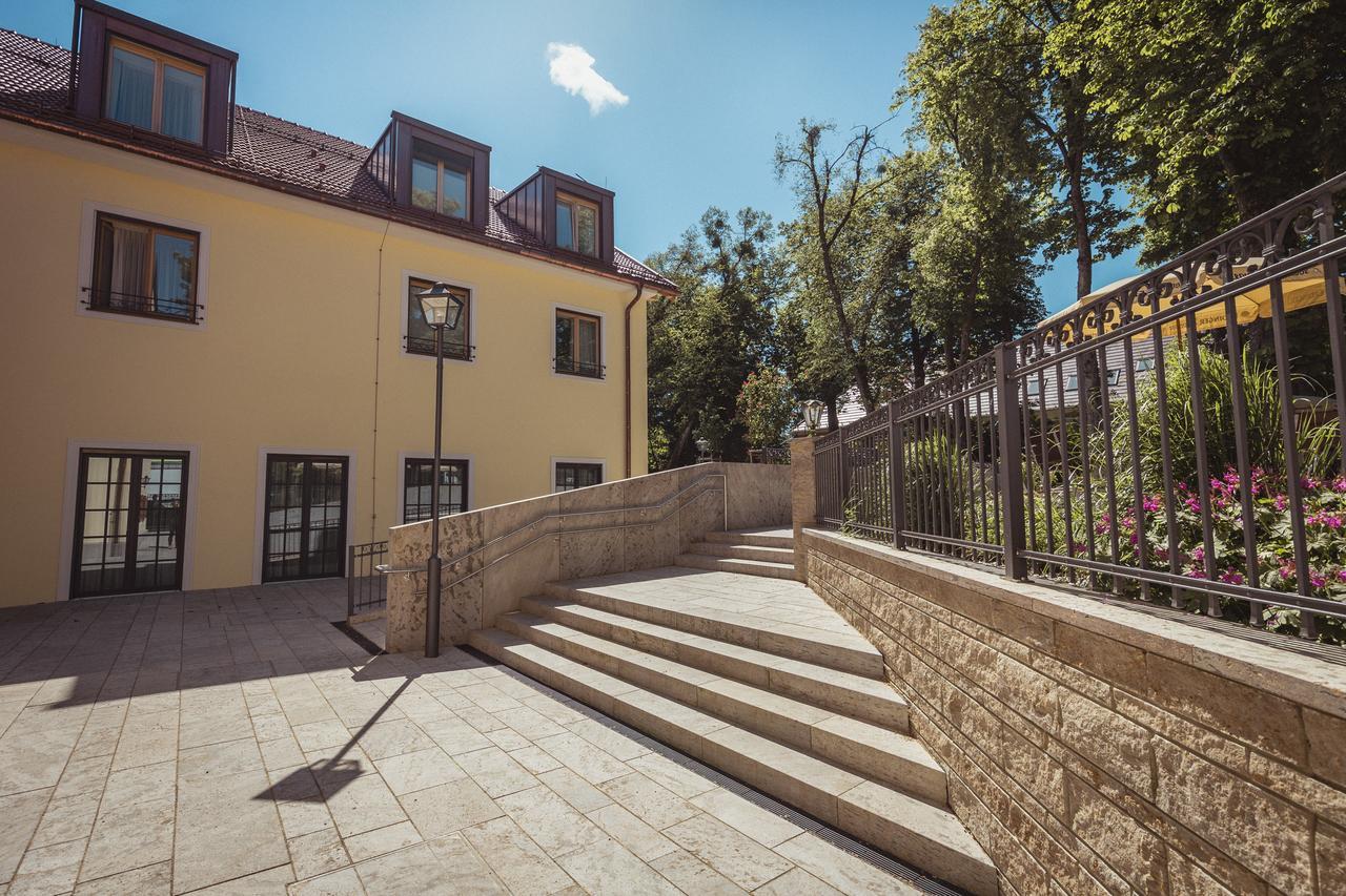Hotel & Gaststaette Zum Erdinger Weissbraeu München Ngoại thất bức ảnh